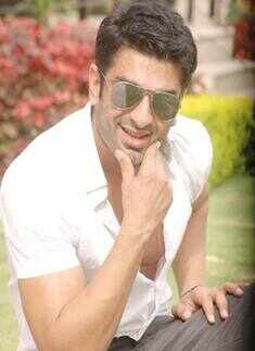 Eijaz Khan