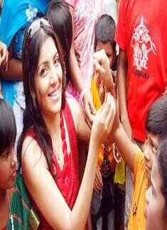 Locket celebrates 'Rakhi'
