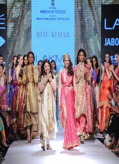 Aditi Rao Hydari walks the ramp