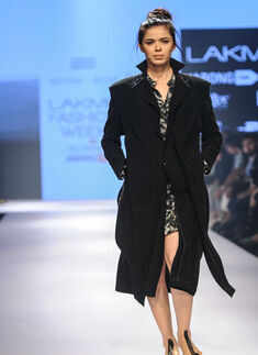 LFW '15: Day 4: Antar-Agni