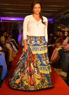 Celebs @ Ladies&rsquo; club launch