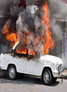 Sangharsh Morcha members set afire