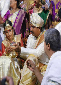 Nirupama and Dileep tie the knot