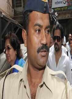 Emraan Hashmi with his mother