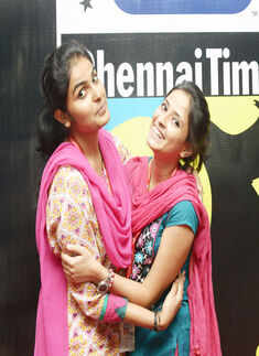 Akansha poses with friend during the auditions of Clean & Clear Chennai Times