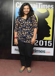 Rj Nandhini during the auditions