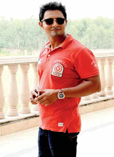 Emcee Maddy during the auditions