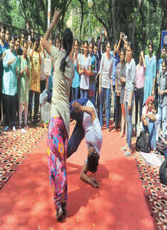 Nukkad natak competition on women&rsquo;s safety