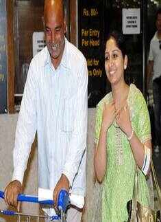 Jet skids off runway