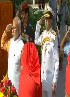 Prime Minister Narendra Modi pays his tributes