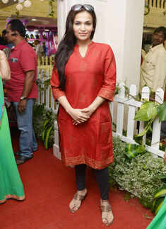 Celebs @ Meena Bazaar inauguration