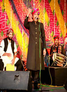 Kutle Khan performs in Bengaluru