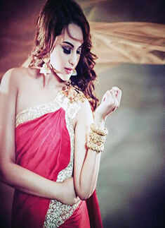 B'wood Babes In Bridal Wear