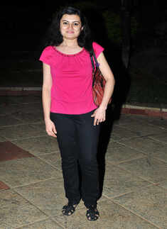 Sana performs during the Times Hyderabad