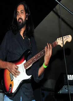 Agam rocks Hyderabad