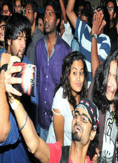 Agam rocks Hyderabad