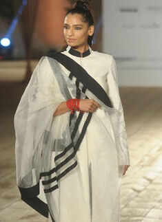 AIFW SS '16: Day 3: AnaMika