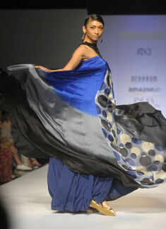 AIFW SS '16: Day 5: Debarun