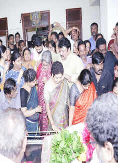 Celebs pay tribute to Manorama