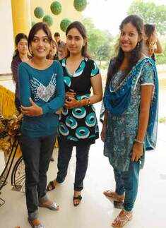 Tirpude college bash