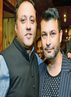 Fashionable b'day party