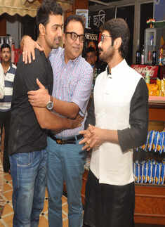 Cross Connection 2: Premiere