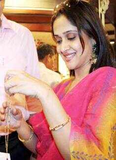 Mrinal Kulkarni Pics