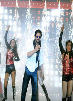 SRK celebrates 50th birthday