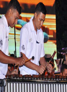 Hitting musical notes