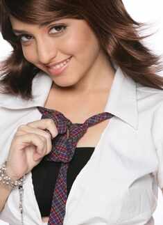 30 Facts About Kainaz Motivala