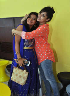 Monami Ghosh hosts Lakshmi Puja