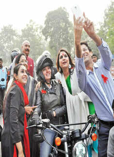 Bike rally to mark World AIDS Day