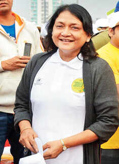 Vartika Singh flags off walkathon
