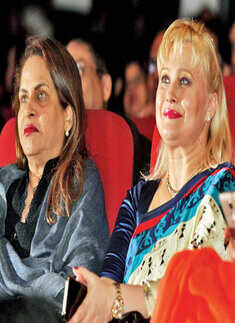 Krishan Vs Kanhaiya: A Play