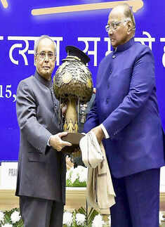 Sharad Pawar celebrates 75th b'day