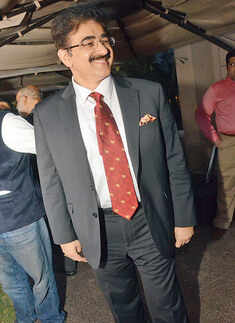 Afternoon soiree in the city