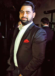 SRK unveils Unplugged Courtyard