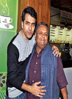 Arshinagar: Premiere