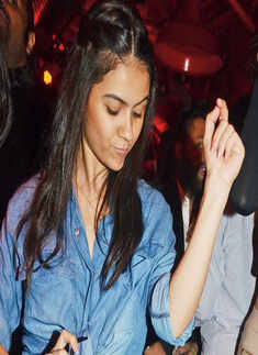 Socialites @ Urban Pind