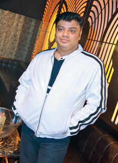 DJ Zaeden performs @ Privee