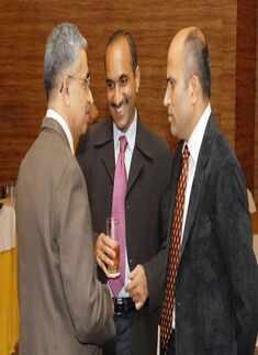 Praveen Dixit, Sanjiv Kumar, Pravin Darade