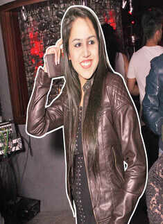 Sukh-E performs at party