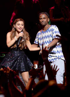 Celebs Who Will Spend Their Valentine&rsquo;s Day Alone