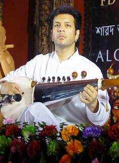 Amaan & Subankar perform