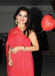 Celebs at Pre-Valentines party