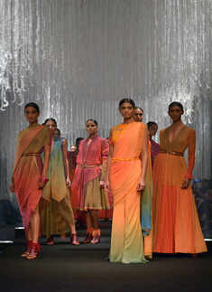 Katrina & Aditya walk the ramp