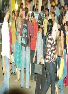 Fire breaks out during 'Make in India' event