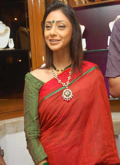 Jazzy Jewellery exhibition 