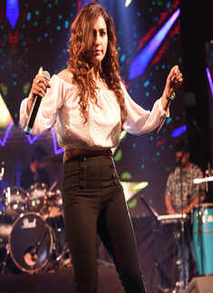 Neeti, Shakti perform at Miranda House