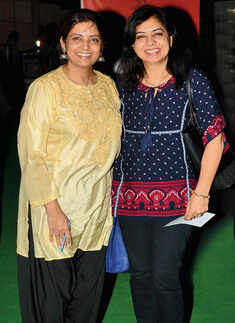 Love, Divorce and Carrot Juice: A play